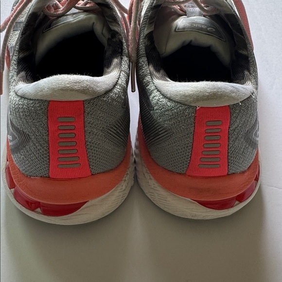 ASICS GT-2000 10 Women's Athletic Shoes in Gray and Coral - Picture 7 of 9